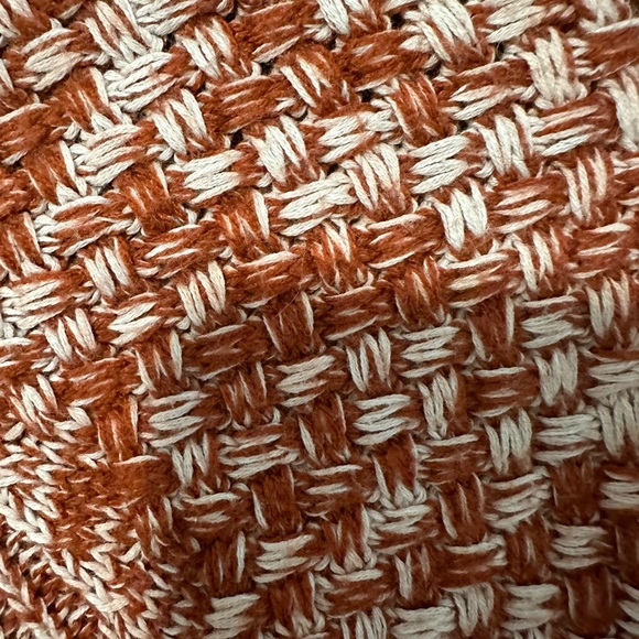 Universal Threads Sweater - Picture 3 of 5